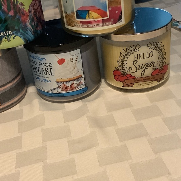 Bath & Body Works Candle Set - Blue, Purple, Pink, White - Picture 4 of 11